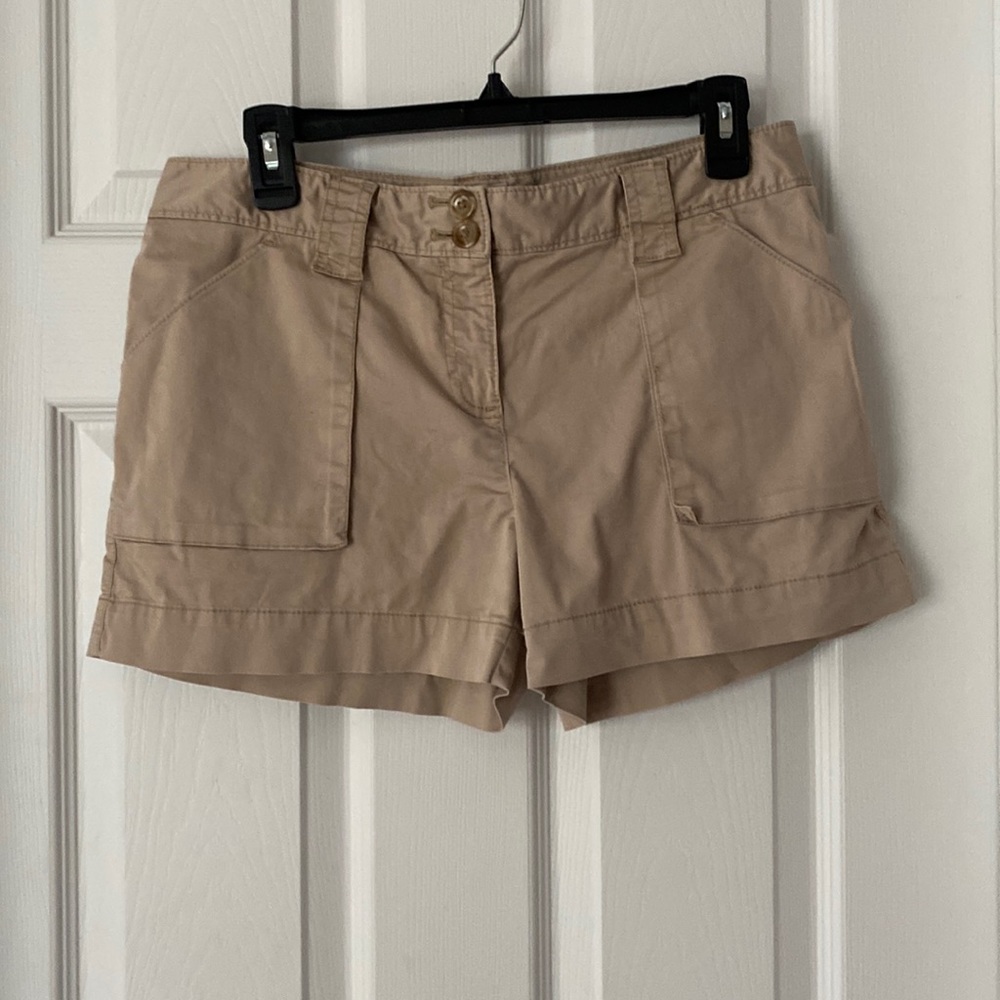 Lady’s Old Navy shorts